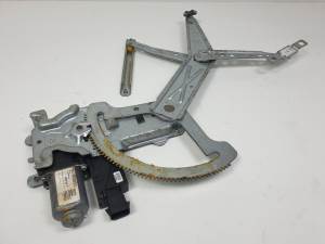 ELEVALUNAS DELANTERO IZQUIERDO 93389551 OPEL MERIVA Autodesguaces Alicante