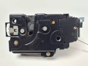CERRADURA PUERTA DELANTERA DERECHA 3D1837016 VOLKSWAGEN GOLF PLUS (5M1) Autodesguaces Alicante