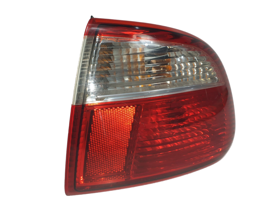 PILOTO TRASERO DERECHO 1M5945096B SEAT TOLEDO (1M2) Autodesguaces Alicante