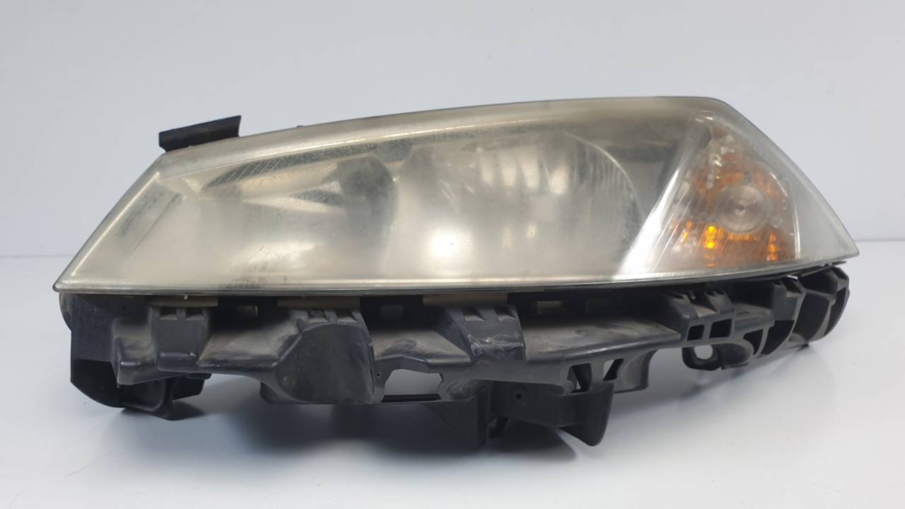 FARO IZQUIERDO 8200073220J RENAULT MEGANE II COUPE/CABRIO Autodesguaces Alicante