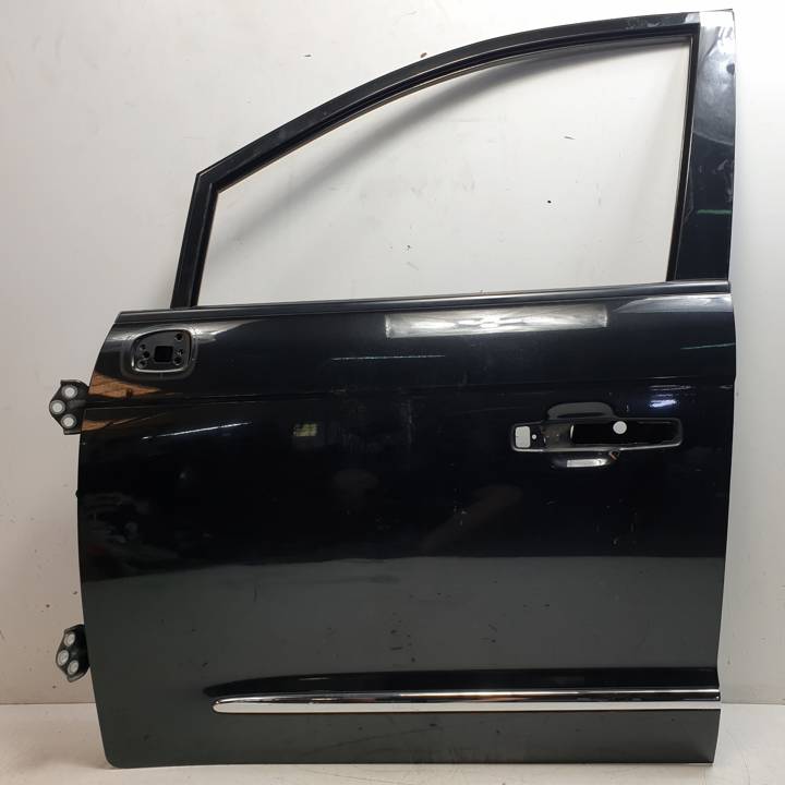 PUERTA DELANTERA IZQUIERDA SSANGYONG RODIUS Autodesguaces Alicante