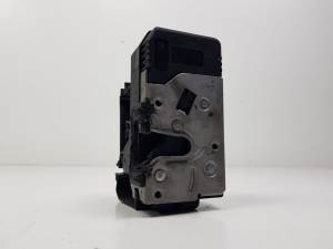 CERRADURA PUERTA DELANTERA DERECHA 13154792 OPEL COMBO (CORSA C) Autodesguaces Alicante