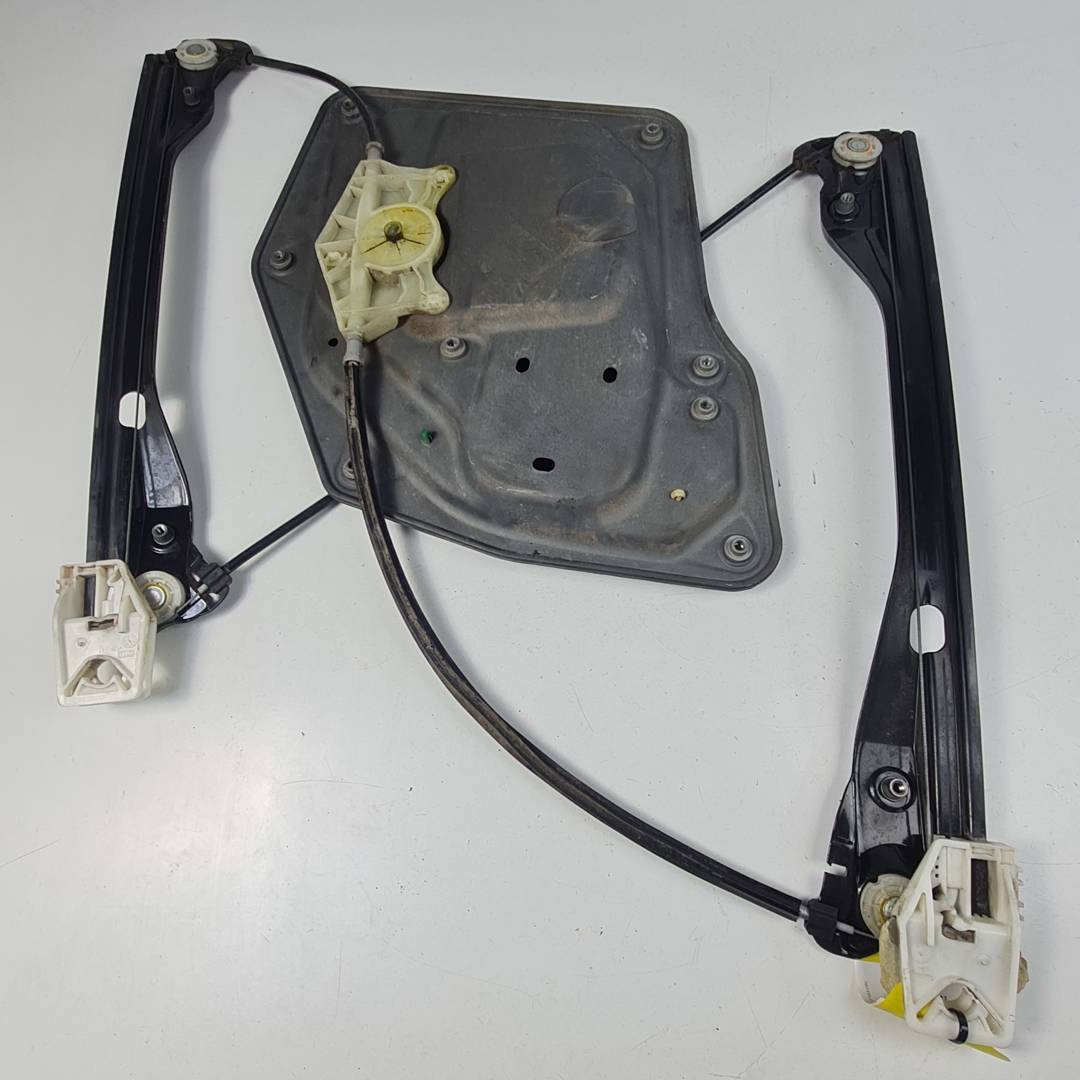 ELEVALUNAS DELANTERO DERECHO - 8K0959802 - SKODA - SUPERB (3T4)
