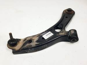 BRAZO SUSPENSION INFERIOR DELANTERO DERECHO SUZUKI SWIFT AZG (NZ) Autodesguaces Alicante