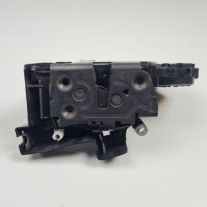 CERRADURA PUERTA DELANTERA IZQUIERDA 30699441 VOLVO S40 BERLINA Autodesguaces Alicante
