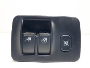 MANDO ELEVALUNAS DELANTERO IZQUIERDO 9357005000 HYUNDAI ATOS (EM) Autodesguaces Alicante