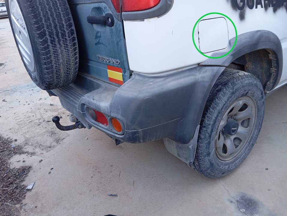 TAPA EXTERIOR COMBUSTIBLE