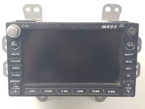 SISTEMA AUDIO / RADIO CD BB717PO HONDA CR-V (RE) Autodesguaces Alicante