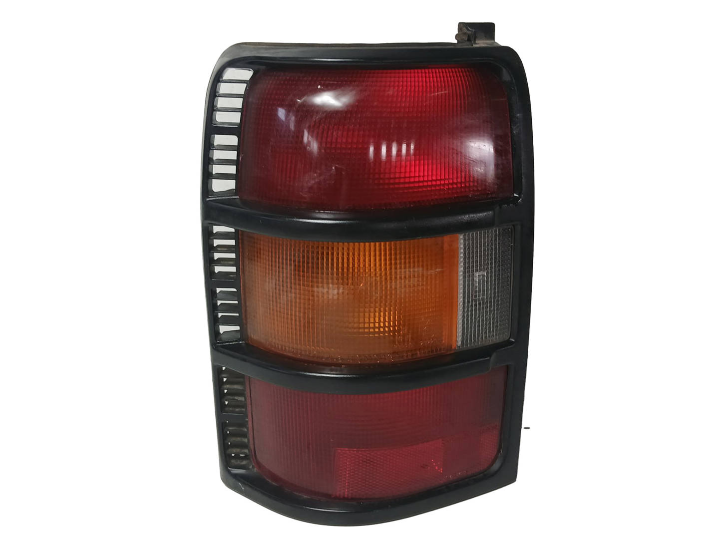 Piloto Trasero Derecho Mitsubishi Montero (v60/v70) (2000–2006)