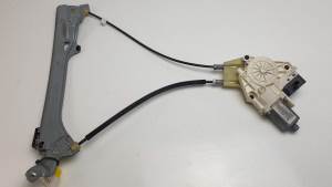 ELEVALUNAS TRASERO DERECHO 827300001R RENAULT LAGUNA III Autodesguaces Alicante
