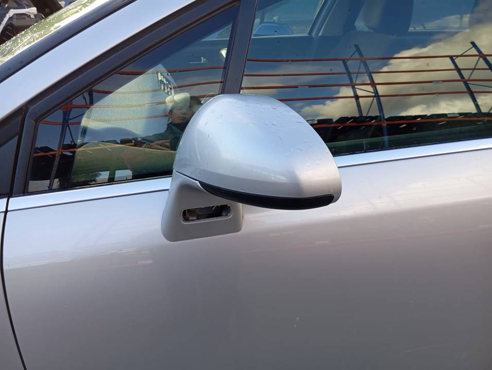 RETROVISOR IZQUIERDO