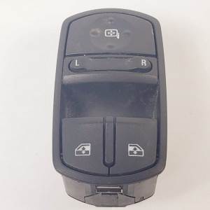MANDO ELEVALUNAS DELANTERO IZQUIERDO 13258521AA OPEL CORSA D Autodesguaces Alicante