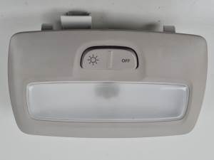 LUZ INTERIOR 264600276R DACIA DUSTER II Autodesguaces Alicante