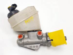 BOMBA FRENO 7700417649 RENAULT CLIO II FASE II (B/CB0) Autodesguaces Alicante