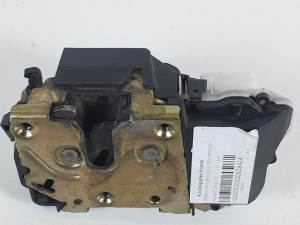 CERRADURA PUERTA DELANTERA DERECHA PEUGEOT 206 CC Autodesguaces Alicante