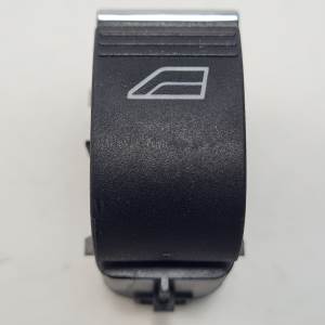 MANDO ELEVALUNAS TRASERO DERECHO BM5T14529AA FORD FOCUS LIM. (CB8) Autodesguaces Alicante