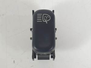 INTERRUPTOR 2108202210 MERCEDES CLASE E (W210) FAMILIAR Autodesguaces Alicante