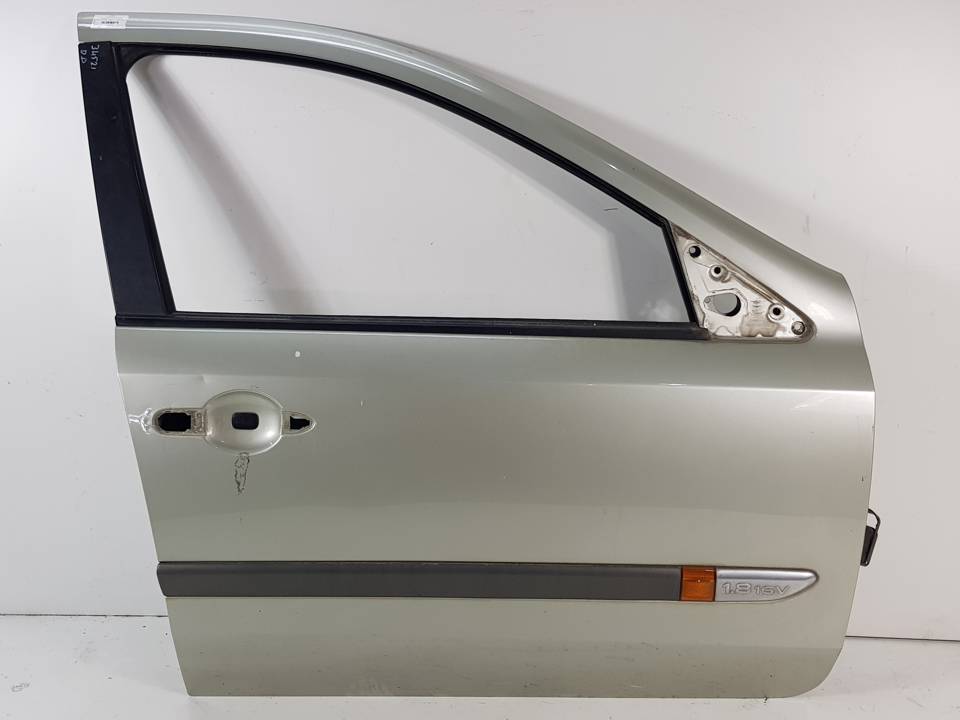 PUERTA DELANTERA DERECHA RENAULT LAGUNA II (BG0) Autodesguaces Alicante
