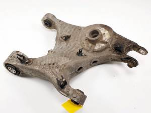 BRAZO SUSPENSION INFERIOR TRASERO IZQUIERDO LK725B531AA LAND ROVER DISCOVERY SPORT Autodesguaces Alicante