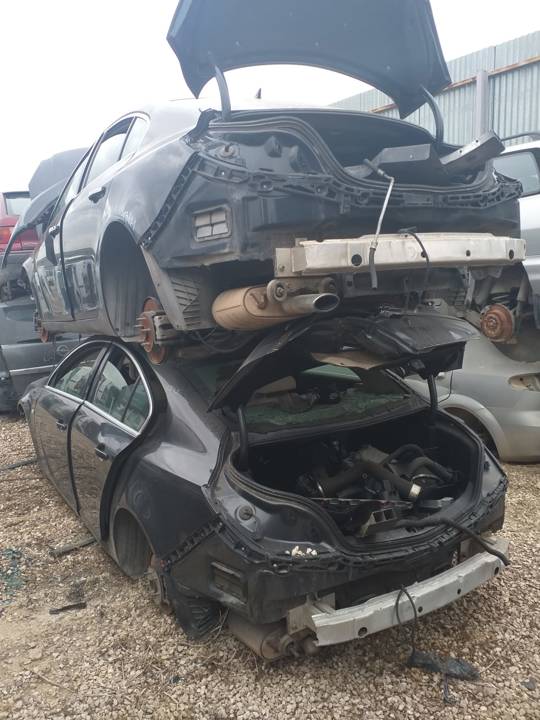 Imagen del vehículo OPEL INSIGNIA BERLINA