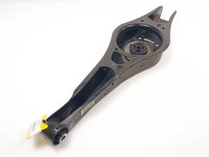 BRAZO SUSPENSION INFERIOR TRASERO IZQUIERDO VOLKSWAGEN GOLF V BERLINA (1K1) Autodesguaces Alicante