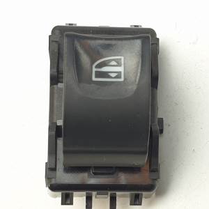 MANDO ELEVALUNAS DELANTERO DERECHO 254218821R SMART FORFOUR (W453) Autodesguaces Alicante