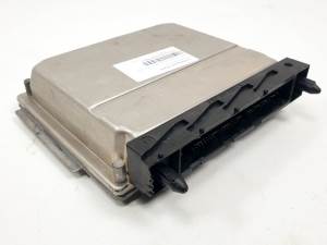 CENTRALITA MOTOR UCE 0261206828 VOLVO V70 FAMILIAR Autodesguaces Alicante