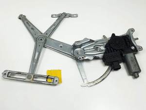 ELEVALUNAS DELANTERO IZQUIERDO 101249200 OPEL ZAFIRA A Autodesguaces Alicante