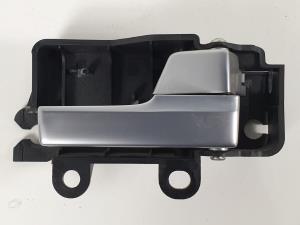 MANETA INTERIOR DELANTERA DERECHA 3M51R22600BB FORD FOCUS BERLINA (CAP) Autodesguaces Alicante