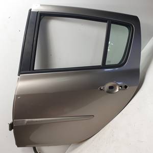 PUERTA TRASERA IZQUIERDA RENAULT CLIO III Autodesguaces Alicante