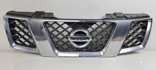 REJILLA DELANTERA 62310EB400 NISSAN PATHFINDER (R51) Autodesguaces Alicante