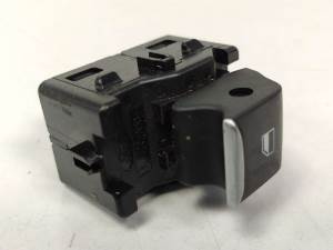 MANDO ELEVALUNAS TRASERO DERECHO H1BT14529AB FORD PUMA Autodesguaces Alicante