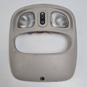 LUZ INTERIOR V98907 JEEP CHEROKEE (KJ) Autodesguaces Alicante