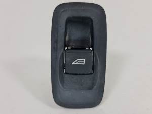 MANDO ELEVALUNAS DELANTERO DERECHO 8A6T14529AB FORD FIESTA (CB1) Autodesguaces Alicante