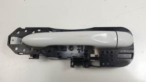 MANETA EXTERIOR TRASERA IZQUIERDA 806070032R RENAULT MEGANE III BERLINA 5P Autodesguaces Alicante