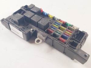 CAJA RELES / FUSIBLES 518829106 VOLVO V70 FAMILIAR Autodesguaces Alicante