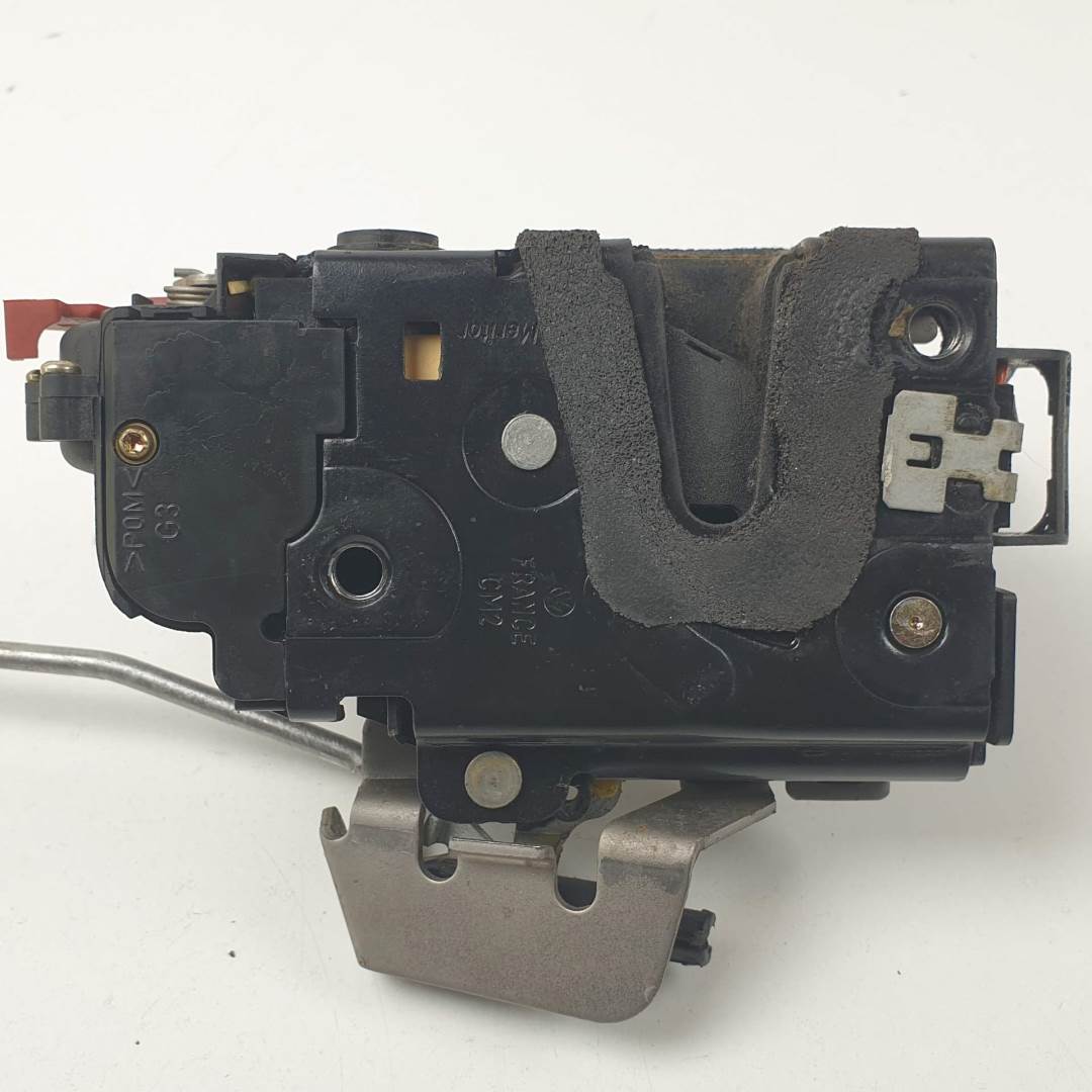 CERRADURA PUERTA TRASERA IZQUIERDA - 4E0839015 - AUDI - A8 (4E2)