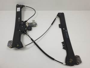 ELEVALUNAS DELANTERO IZQUIERDO 6922267 BMW SERIE 5 BERLINA (E60) Autodesguaces Alicante