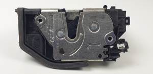 CERRADURA PUERTA TRASERA IZQUIERDA 7167075 BMW SERIE 5 BERLINA (E60) Autodesguaces Alicante