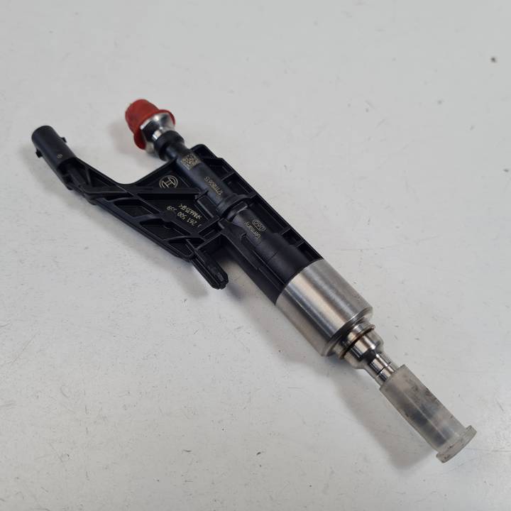 INYECTOR 1353763999006 BMW 1 F20 LCI Autodesguaces Alicante