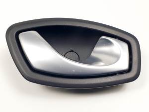 MANETA INTERIOR TRASERA DERECHA 826720001R RENAULT SCENIC III (JZ) Autodesguaces Alicante