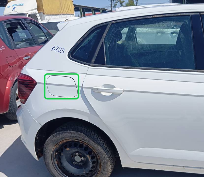TAPA EXTERIOR COMBUSTIBLE