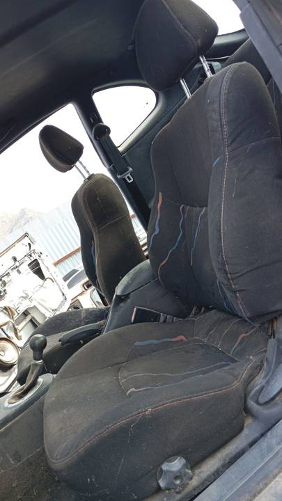 ASIENTO DELANTERO IZQUIERDO