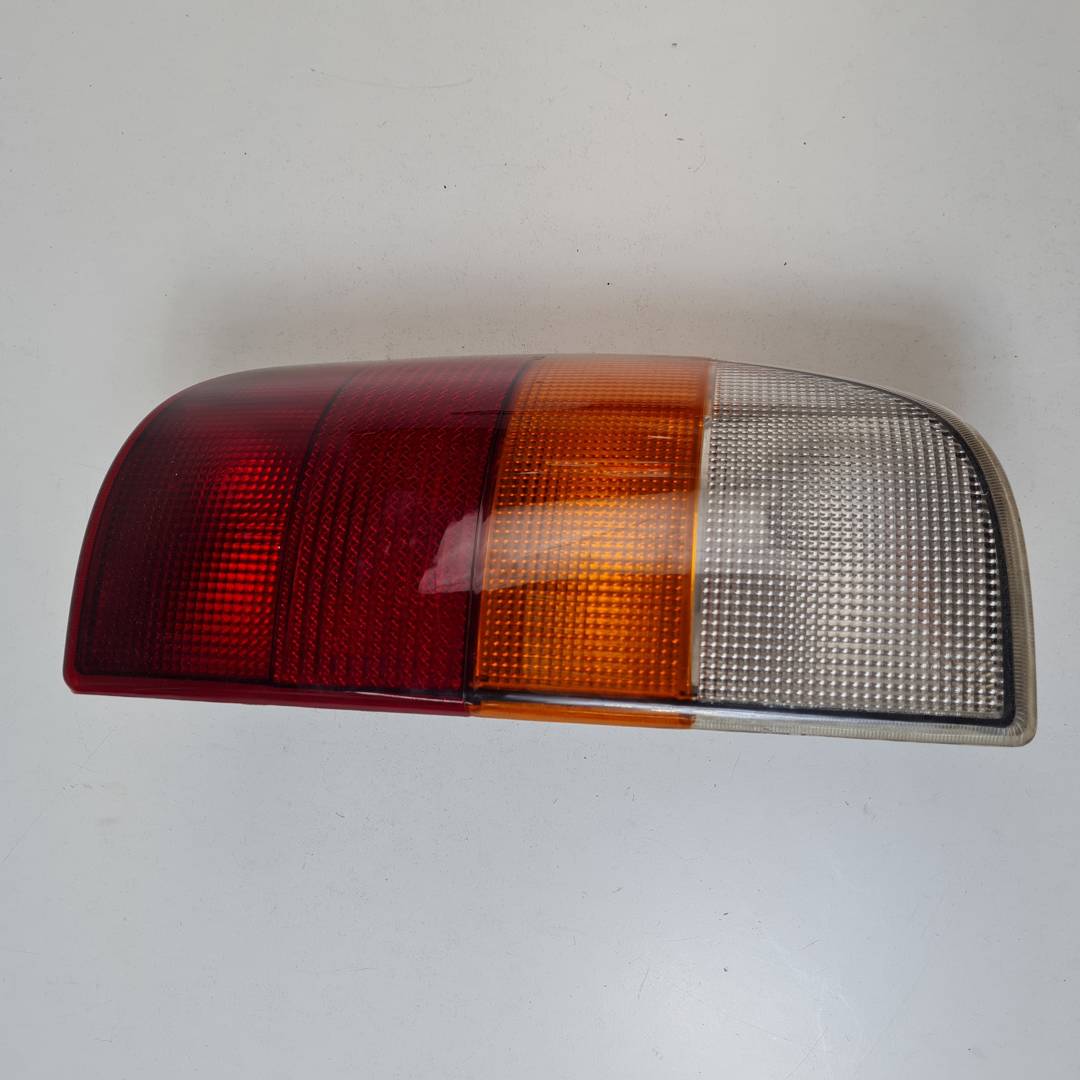 PILOTO TRASERO DERECHO - VOLKSWAGEN - CADDY KA/KB (9K9)