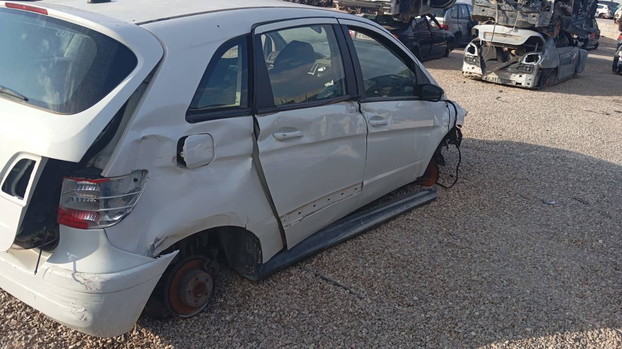 CERRADURA PUERTA TRASERA DERECHA