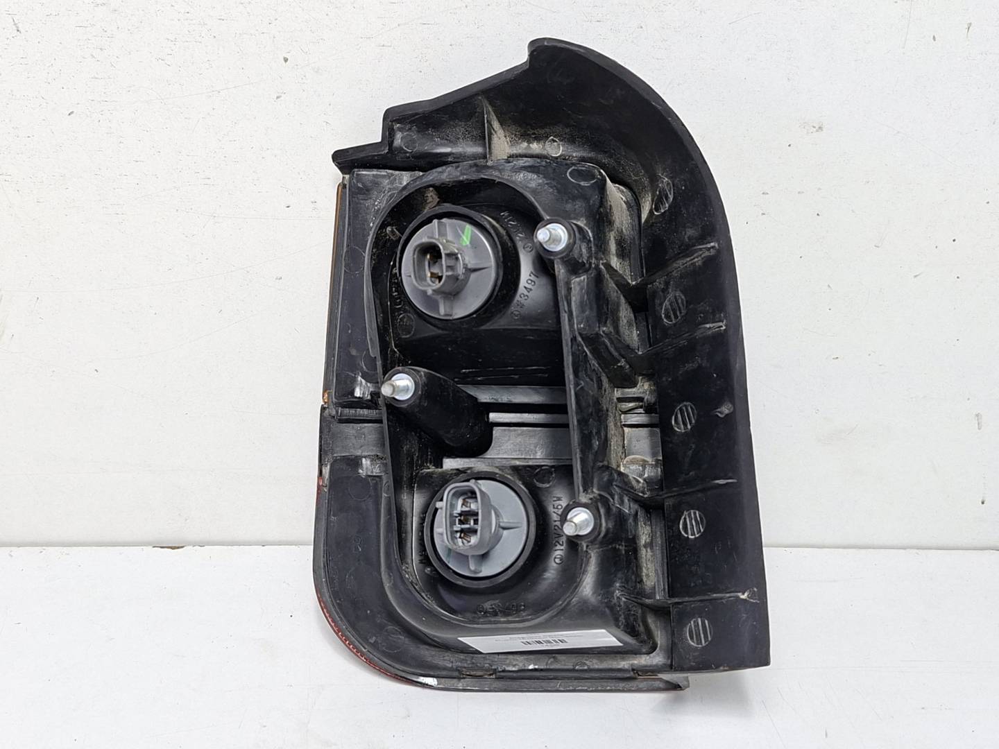 Foto 2 de Piloto Trasero Izquierdo Mitsubishi Space Wagon (n30/n40) (1991–1996)