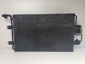 CONDENSADOR / RADIADOR AIRE ACONDICIONADO SEAT LEON (1M1) Autodesguaces Alicante