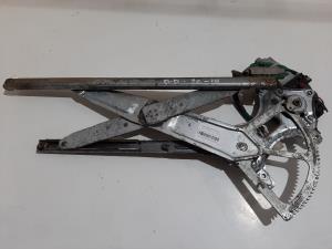 ELEVALUNAS DELANTERO DERECHO 8572030280 LEXUS GS430 (UZS161) Autodesguaces Alicante