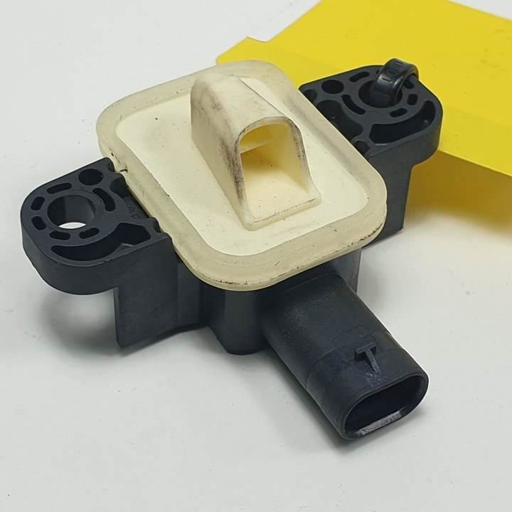 SENSOR - A1668210351 - INFINITI - Q30