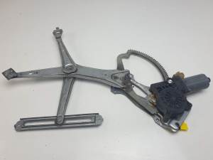 ELEVALUNAS DELANTERO IZQUIERDO W163LH MERCEDES CLASE M (W163) Autodesguaces Alicante